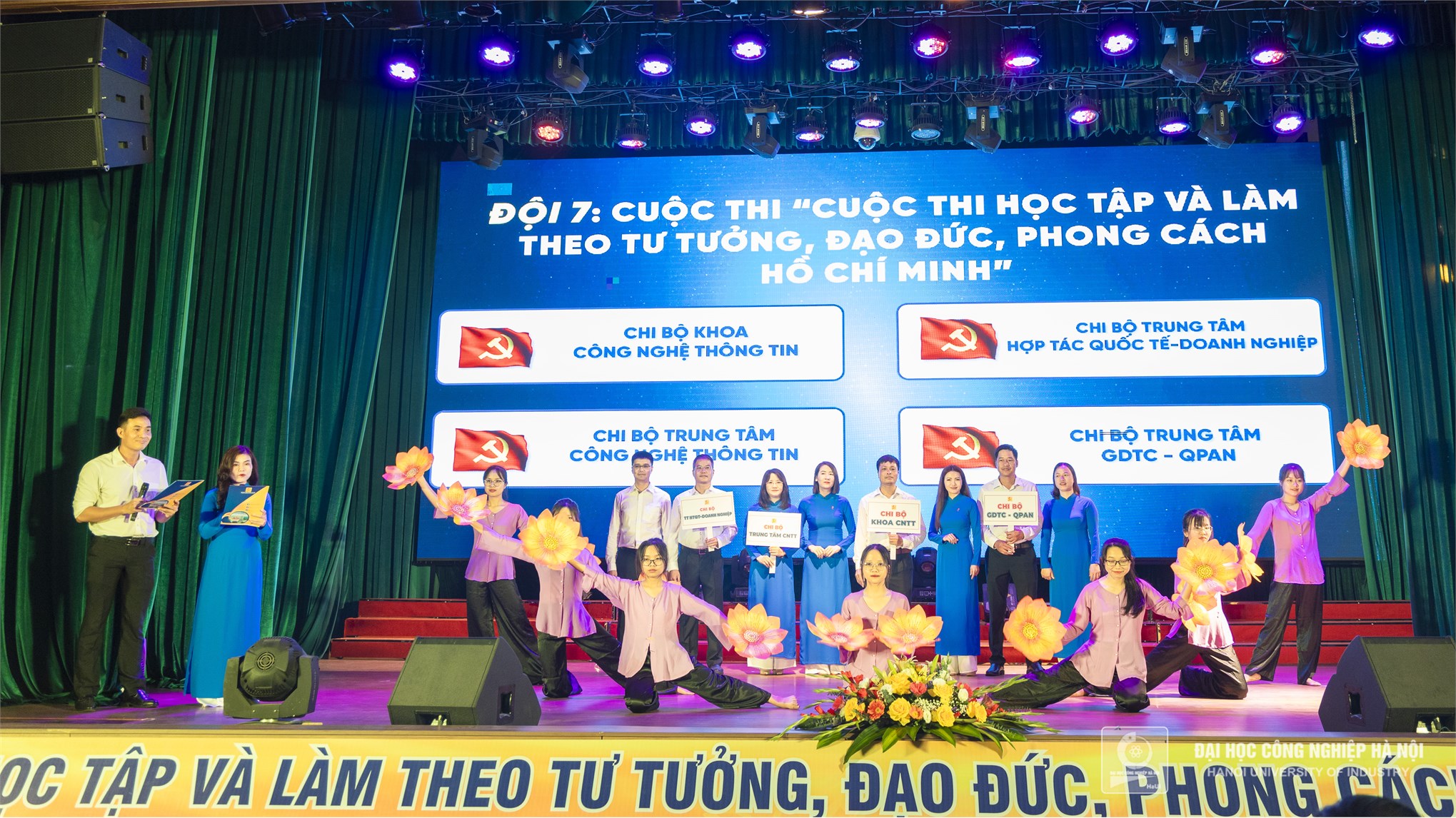 Chi bộ đạt giải nhất Cuộc thi Học tập và làm theo tư tưởng, đạo đức, phong cách Hồ Chí Minh năm 2023.
