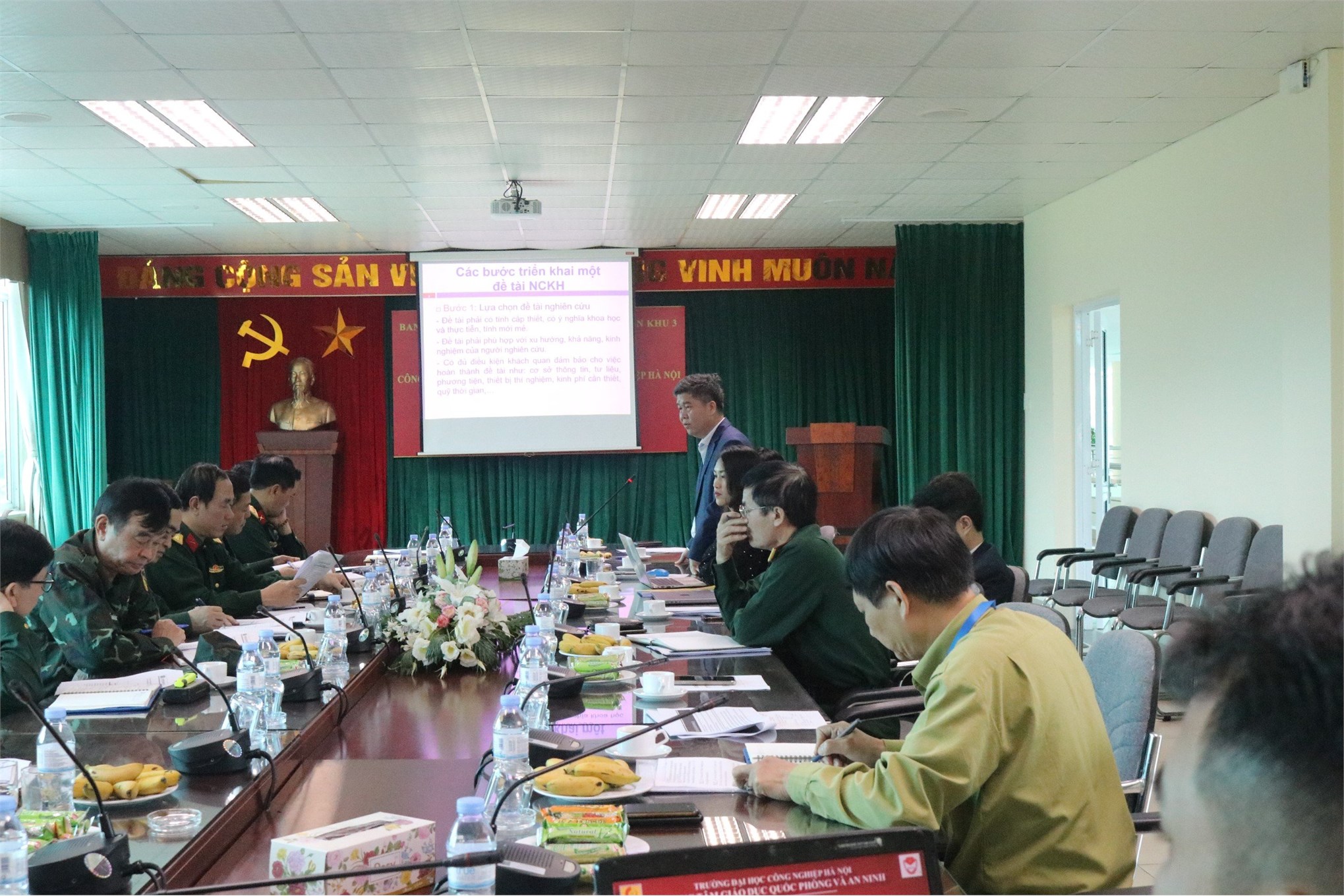 Tập huấn công tác nghiên cứu khoa học tại Trung tâm GDQP&AN, Trường Đại học Công nghiệp Hà Nội.