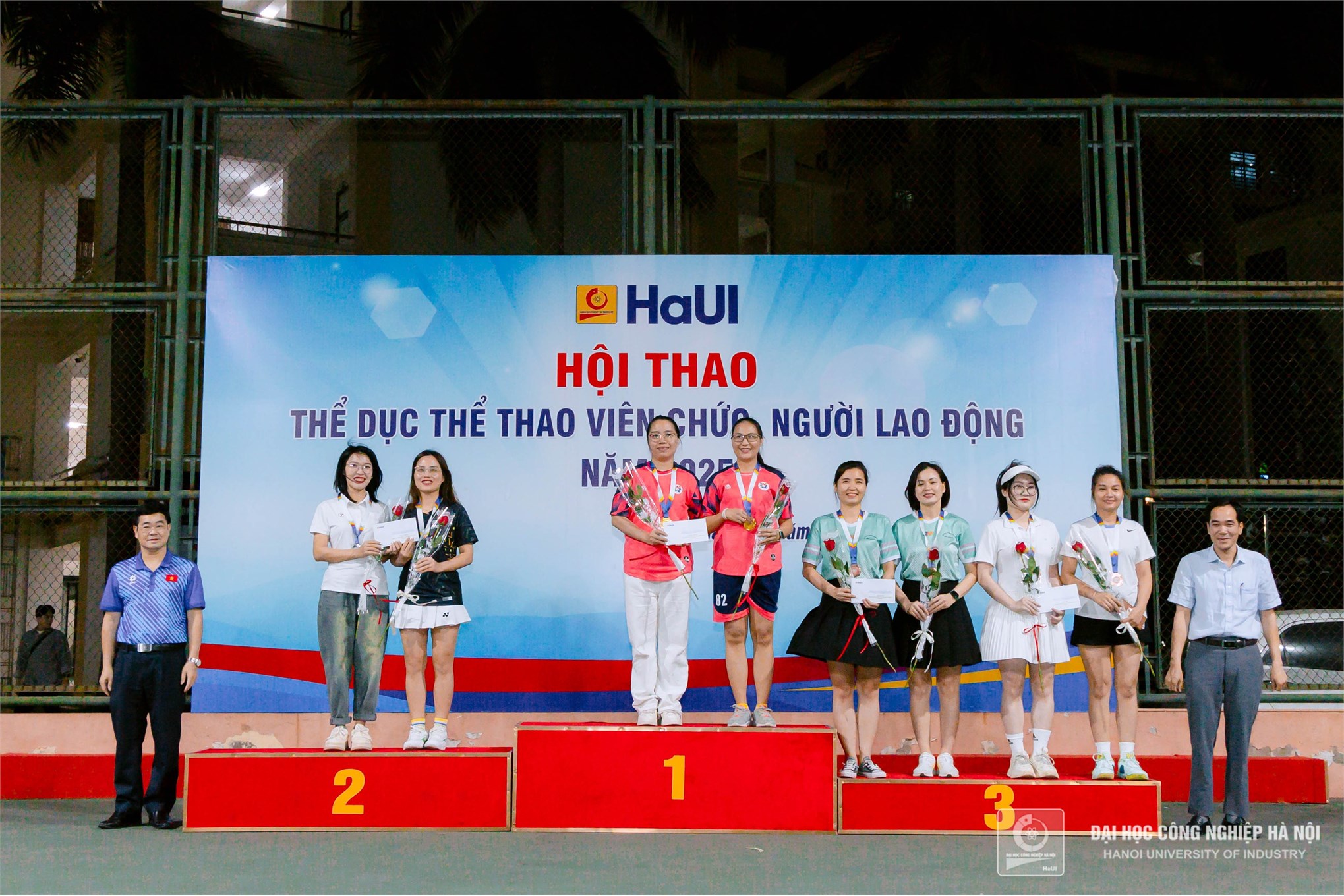 Trung tâm Giáo dục quốc phòng và an ninh đạt giải Ba tại Hội thao thể dục thể thao viên chức, người lao động HaUI 2025