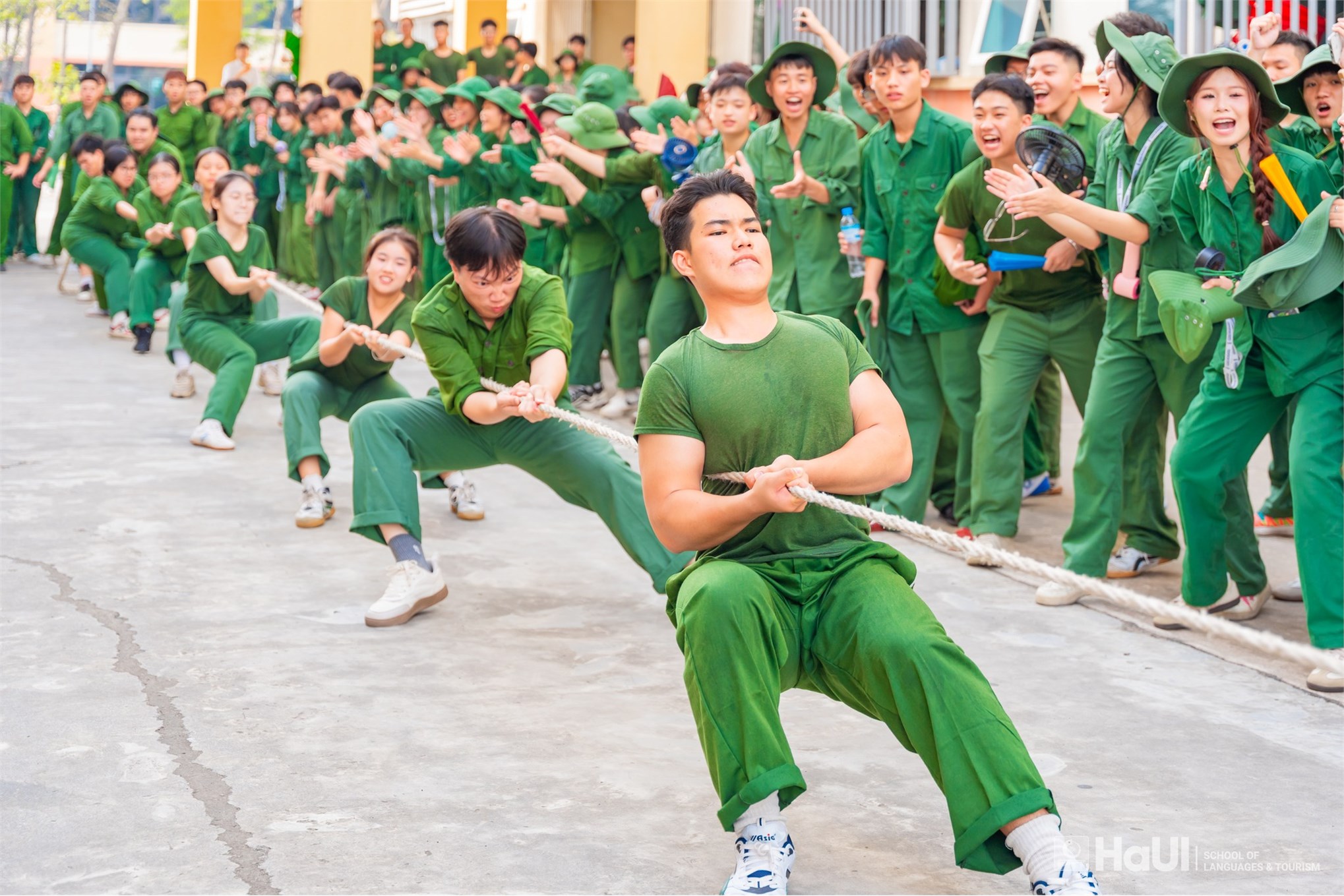 Ngọn lửa xanh 2025