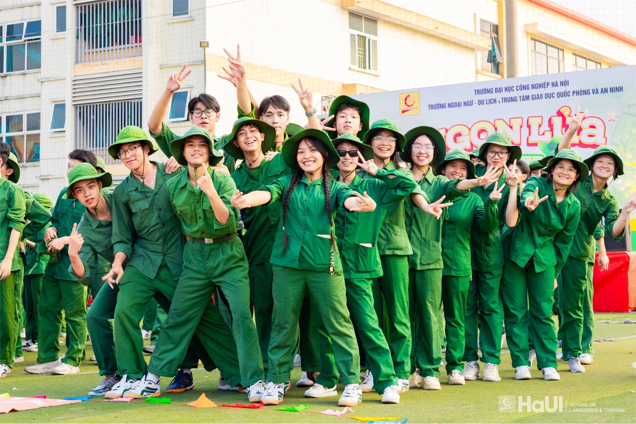 Ngọn lửa xanh 2025