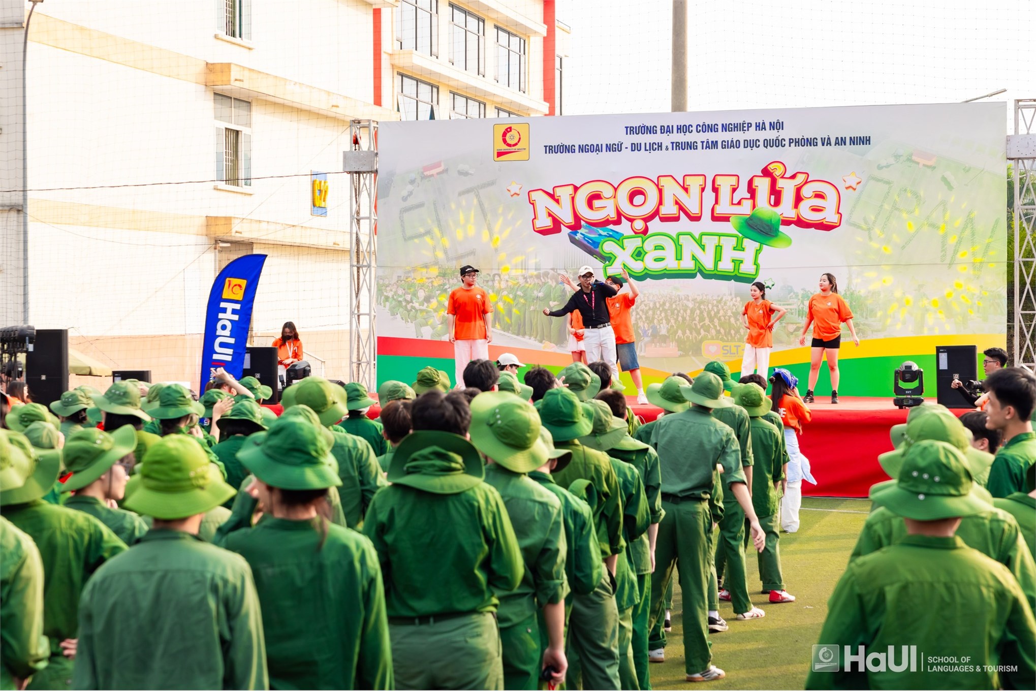 Ngọn lửa xanh 2025