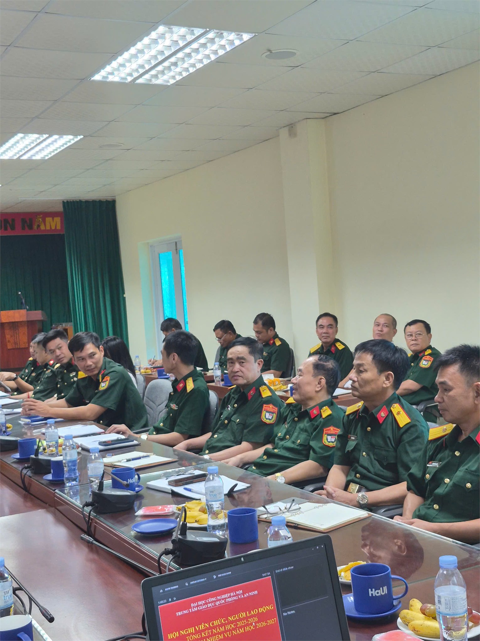 Trung tâm Giáo dục Quốc phòng và An ninh tổ chức thành công Hội nghị viên chức, người lao động năm học 2026 - 2027