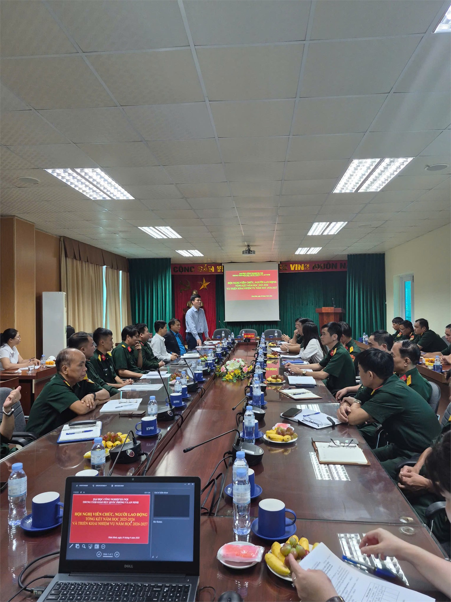 Trung tâm Giáo dục Quốc phòng và An ninh tổ chức thành công Hội nghị viên chức, người lao động năm học 2026 - 2027